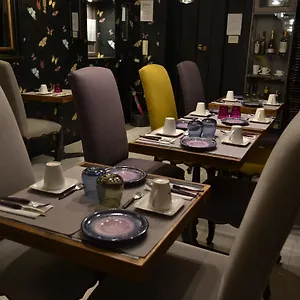 Gatto Bianco Casa Dei Venti בארי