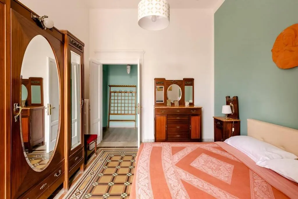 Апартаменты Casa Jole, Appartamento In Centro Бари Италия